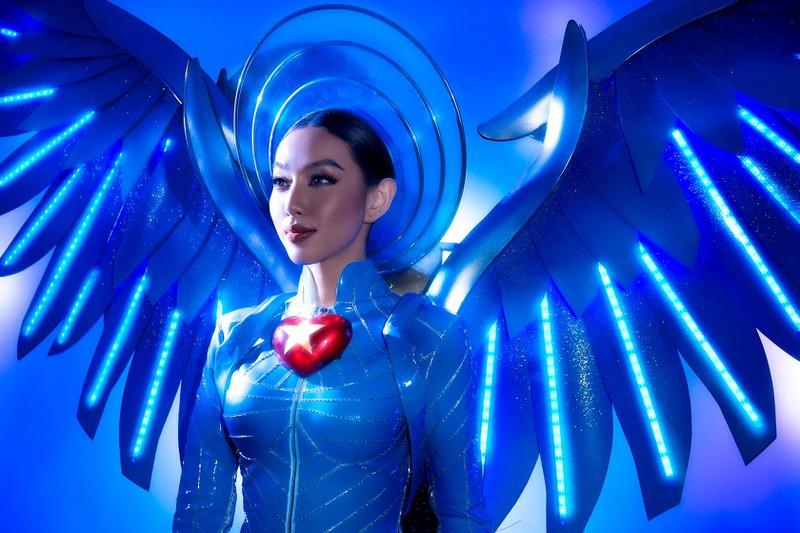Trang phục truyền đi thông điệp ý nghĩa. (Ảnh: Hoàng Phúc)