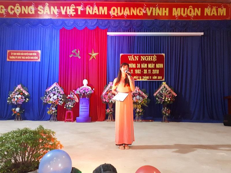 Lời dẫn chương trình văn nghệ 20/11