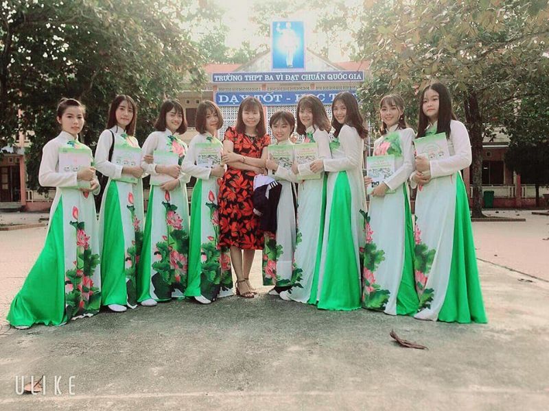 Lời dẫn chương trình văn nghệ 20/10 (số 5)