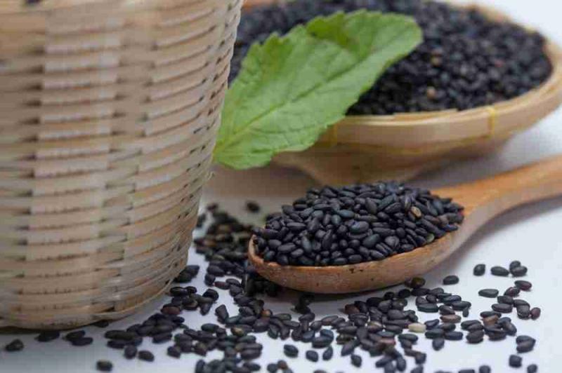 Ngăn ngừa tóc bạc sớm, chống rụng tóc