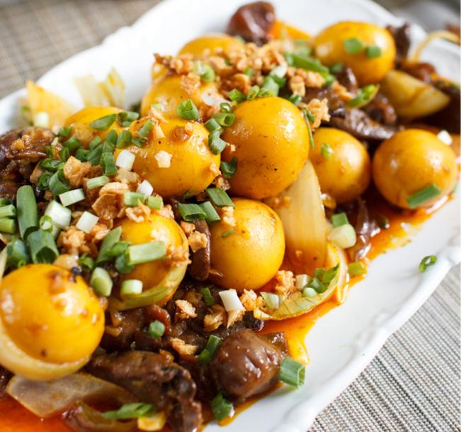 Lòng gà trứng non cháy tỏi