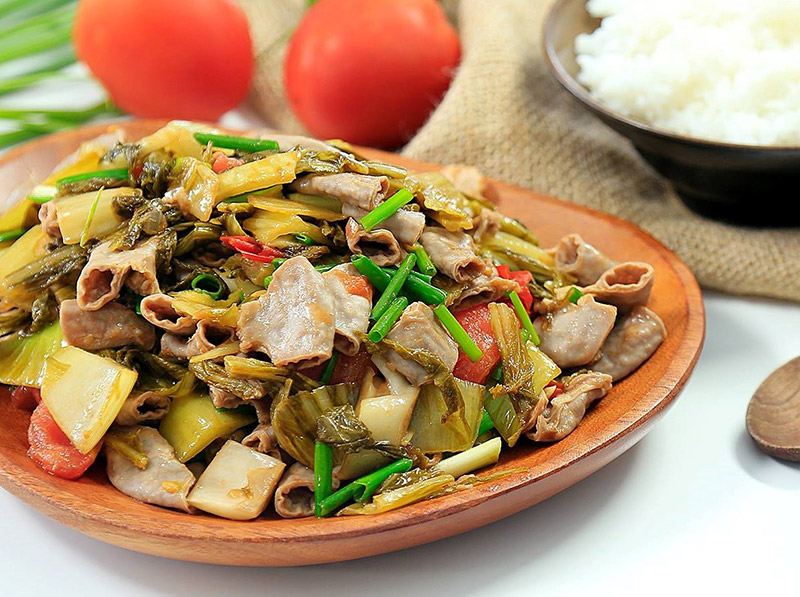 Lòng lợn xào cải chua