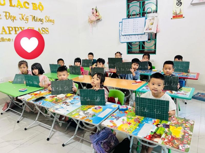 Lớp tiền tiểu học cô Thùy Loan.