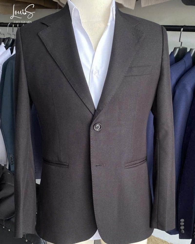 Louis suit