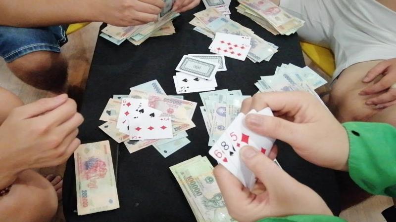 Sa ngã cờ bạc
