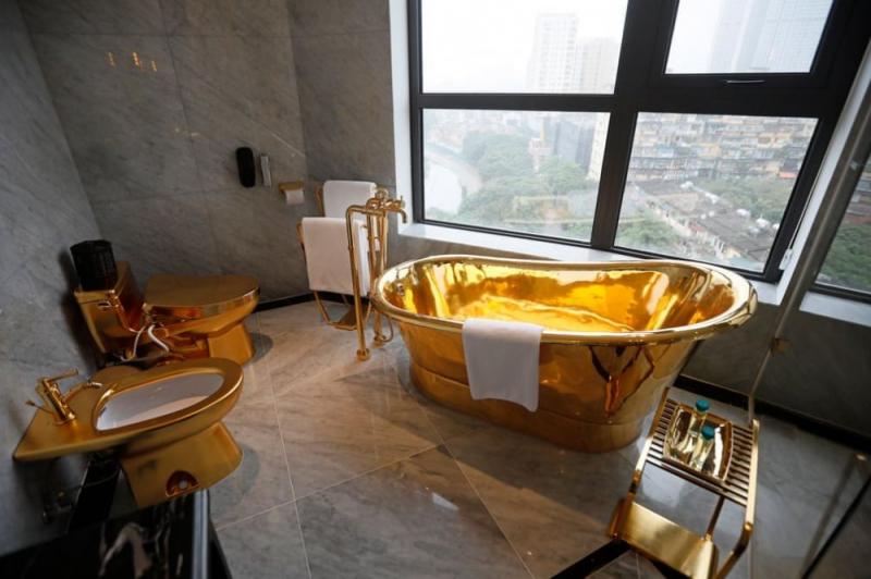 Khách sạn dát vàng