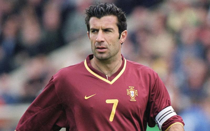 Figo trở thành huyền thoại của bóng đá Bồ Đào Nha với áo số 7.