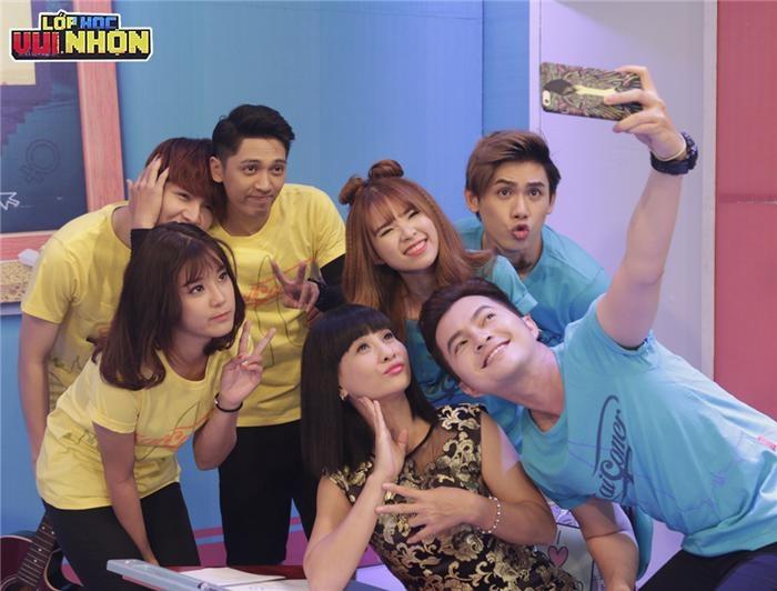 Luôn được mỹ nam bao quanh