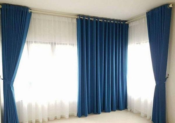 Luôn kéo rèm cửa giúp làm mát nhà