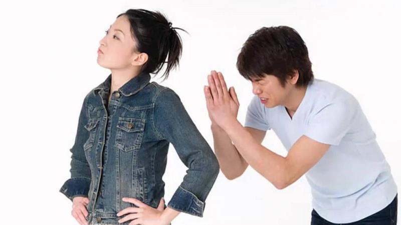 Luôn luôn nói nhiều, nói hết phần người khác