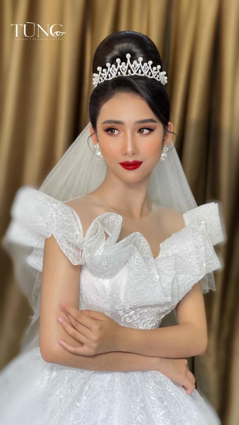 Lương Thế Hòa Make Up