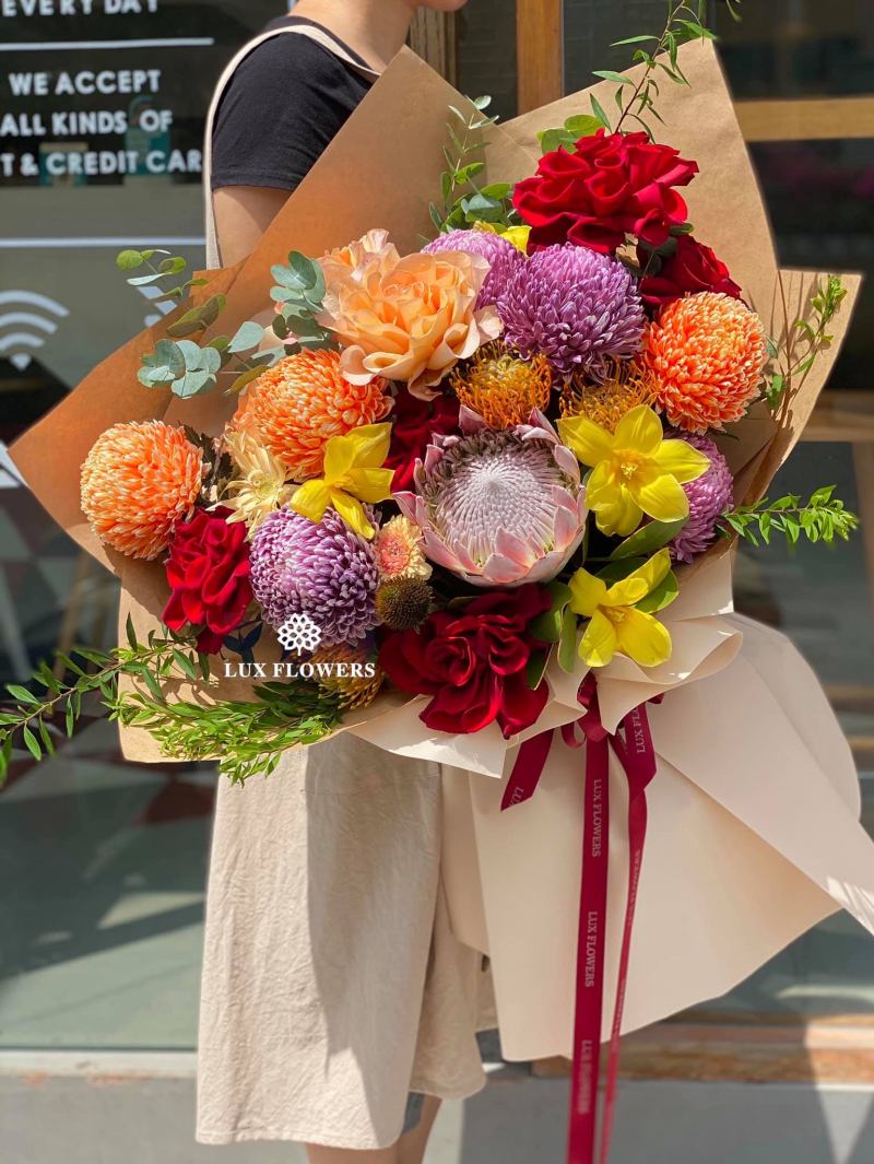 Lux Flowers