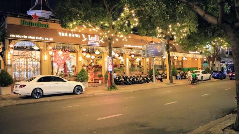 Lux68 Restaurant