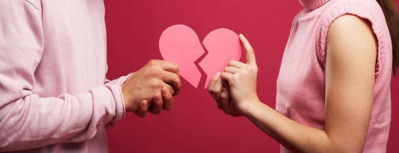 Tình yêu rất dễ đổ vỡ