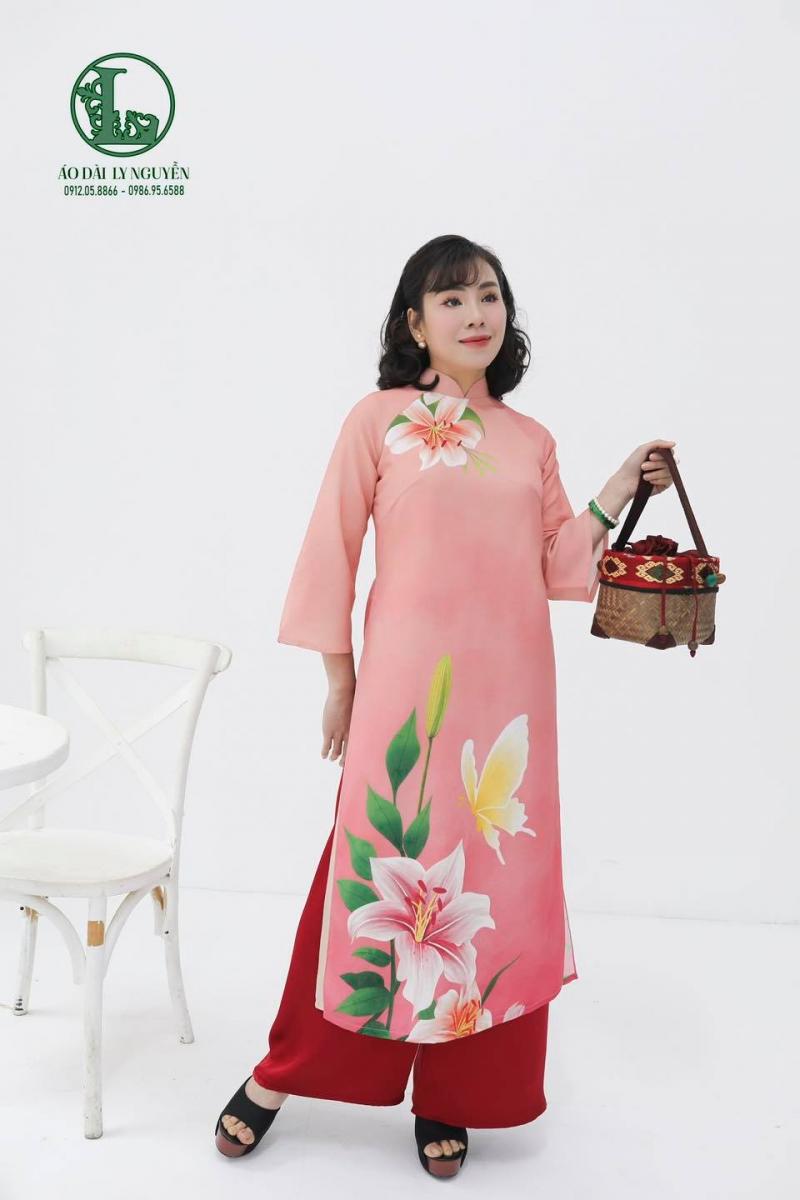 Áo dài cách tân tại Ly Nguyễn