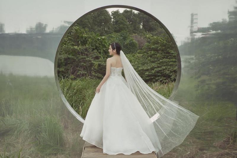 Ly Nguyễn Bridal