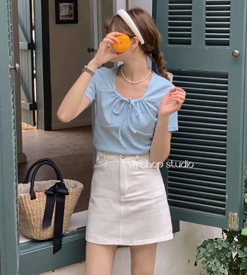 Lyn’s – Clothes & Accessories shop