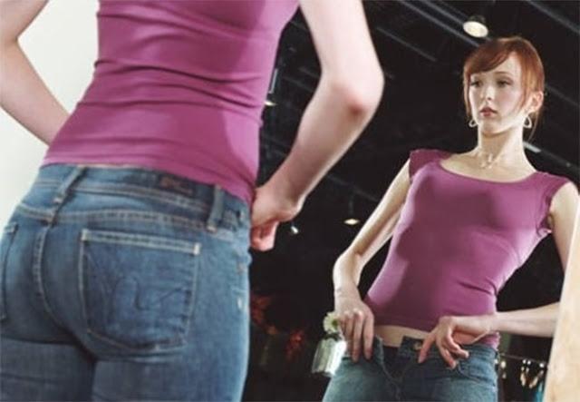 Mặc quần Jean bó quá sát không tốt cho sức khỏe