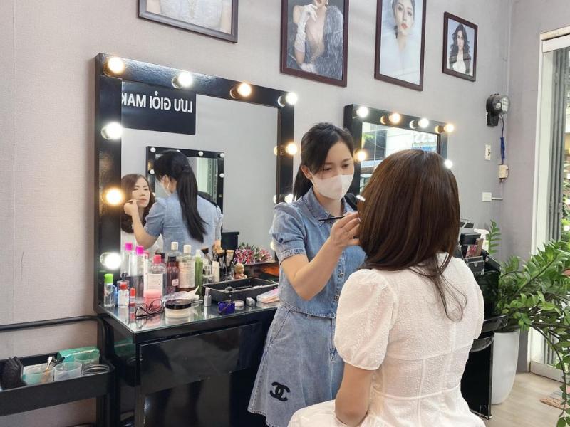 Makeup Lưu Giỏi