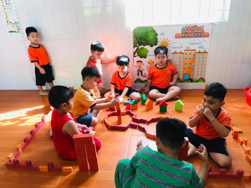 Giờ chơi của bé