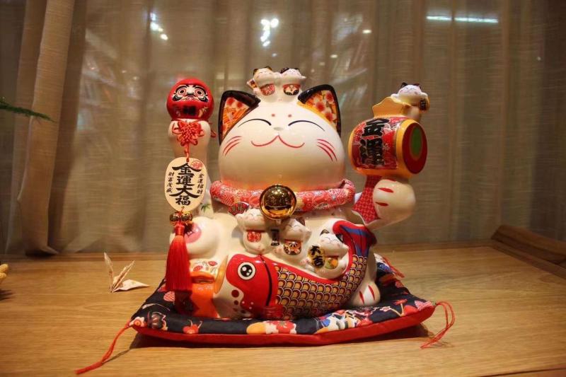 Maneki neko - Daruma