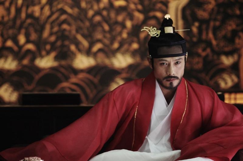 Lee Byung Hyun đảm nhiệm hai vai trong Masquerade