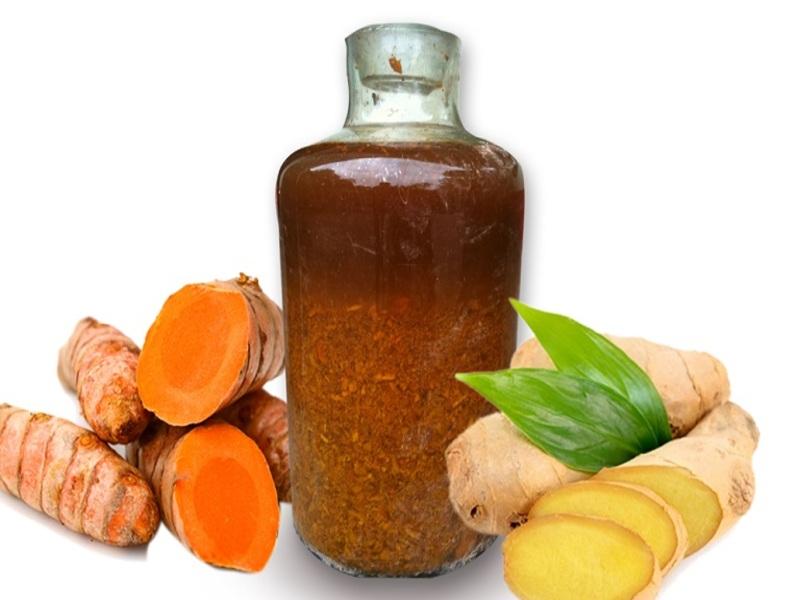 Massage bằng rượu gừng giúp đánh bay mỡ thừa cho đùi thon gọn