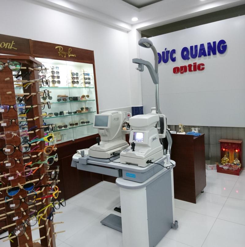 Mắt Kính Đức Quang