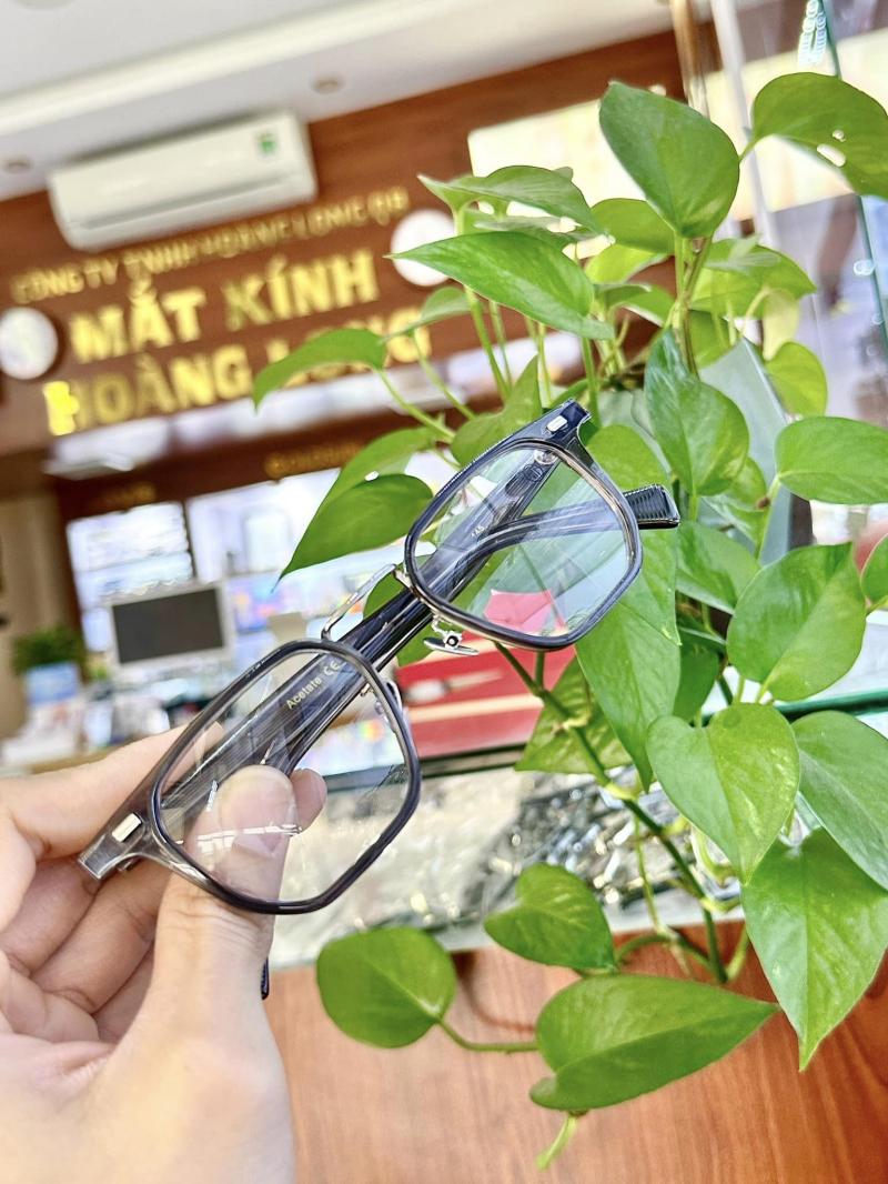 Mắt kính Hoàng Long