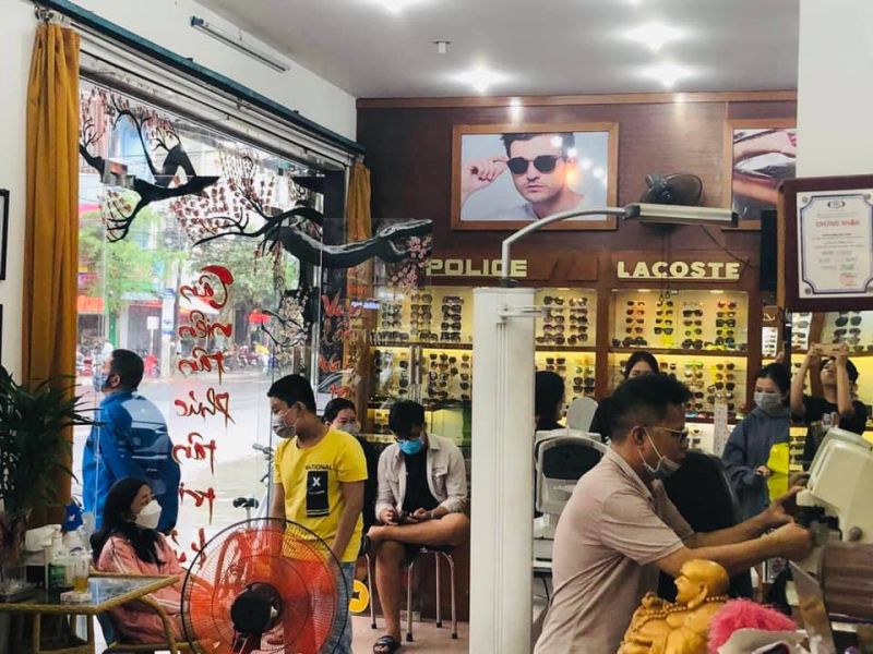 Mắt kính Sài Gòn