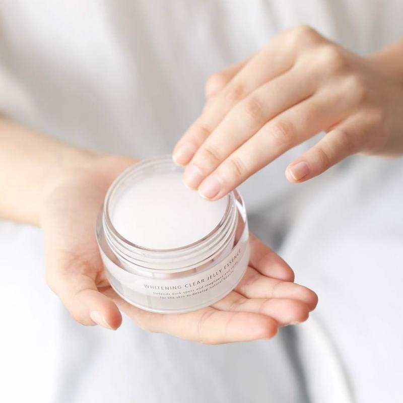 Mặt nạ ngủ dưỡng trắng da dạng Jelly dProgram Whitening Clear Jelly Essence