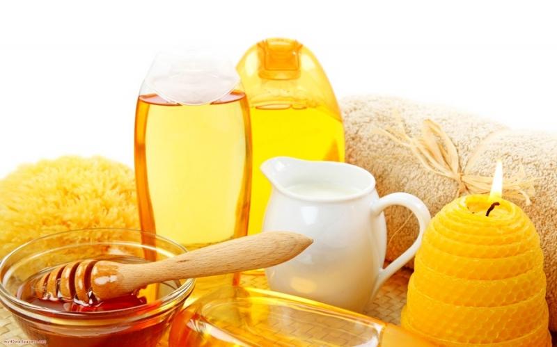 Mật ong là nguyên liệu làm đẹp đa công dụng.