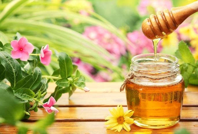 Mật ong giúp mái tóc khỏe đẹp