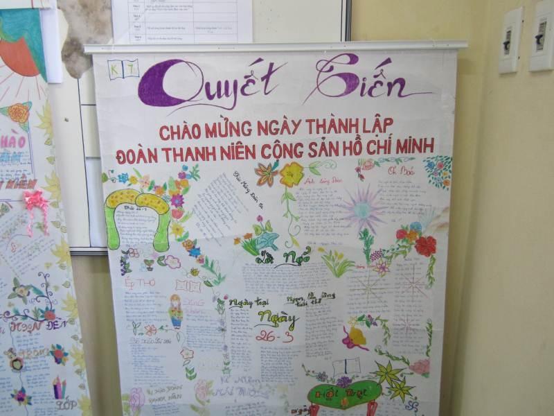 Mẫu báo tự vẽ luôn được người xem chú ý hơn