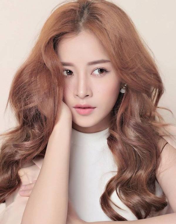 Màu nâu hạt dẻ