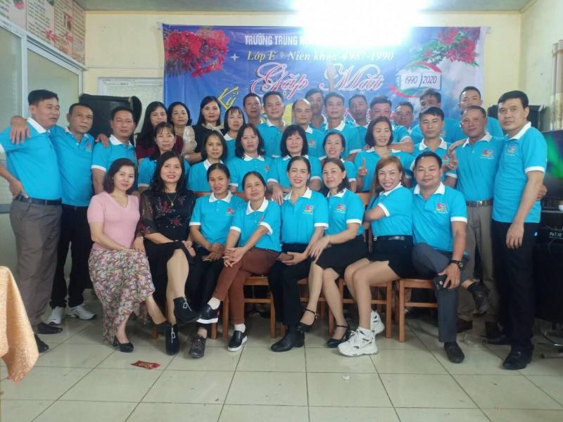 May áo đồng phục đẹp tại Hà Tĩnh - Mẫu áo lớp đẹp