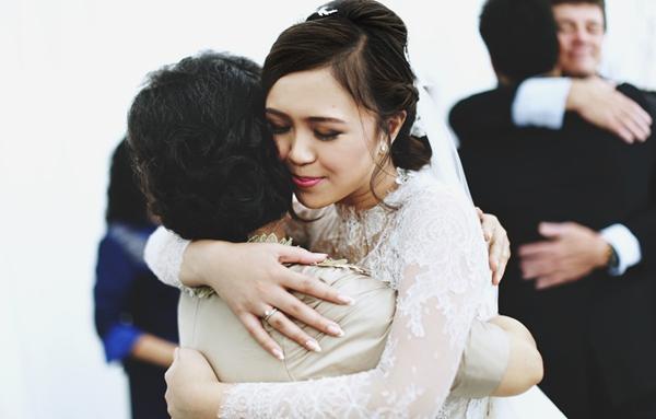 Nỗi lòng con gái