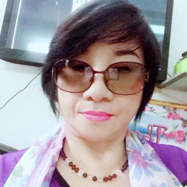 Ảnh chân dung nhà thơ Nga Vu