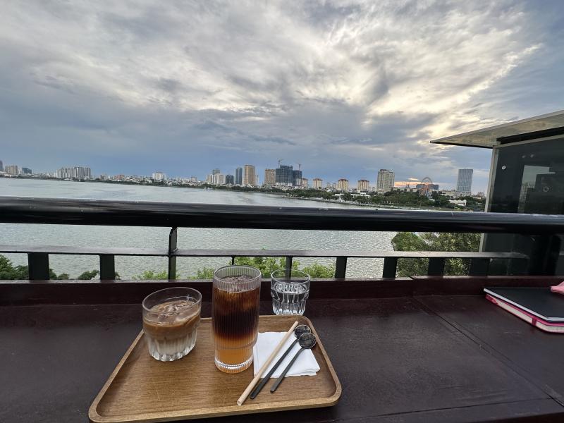 Meer Coffee