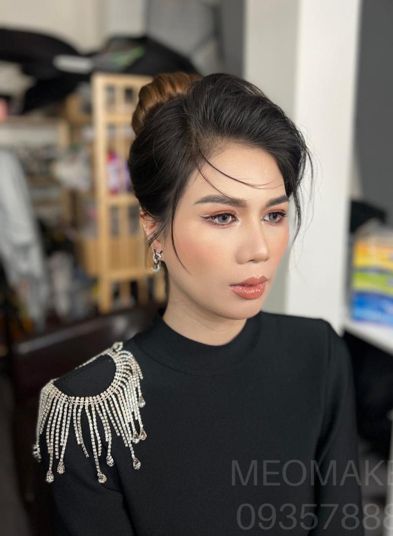 Đinh Hương Makeup