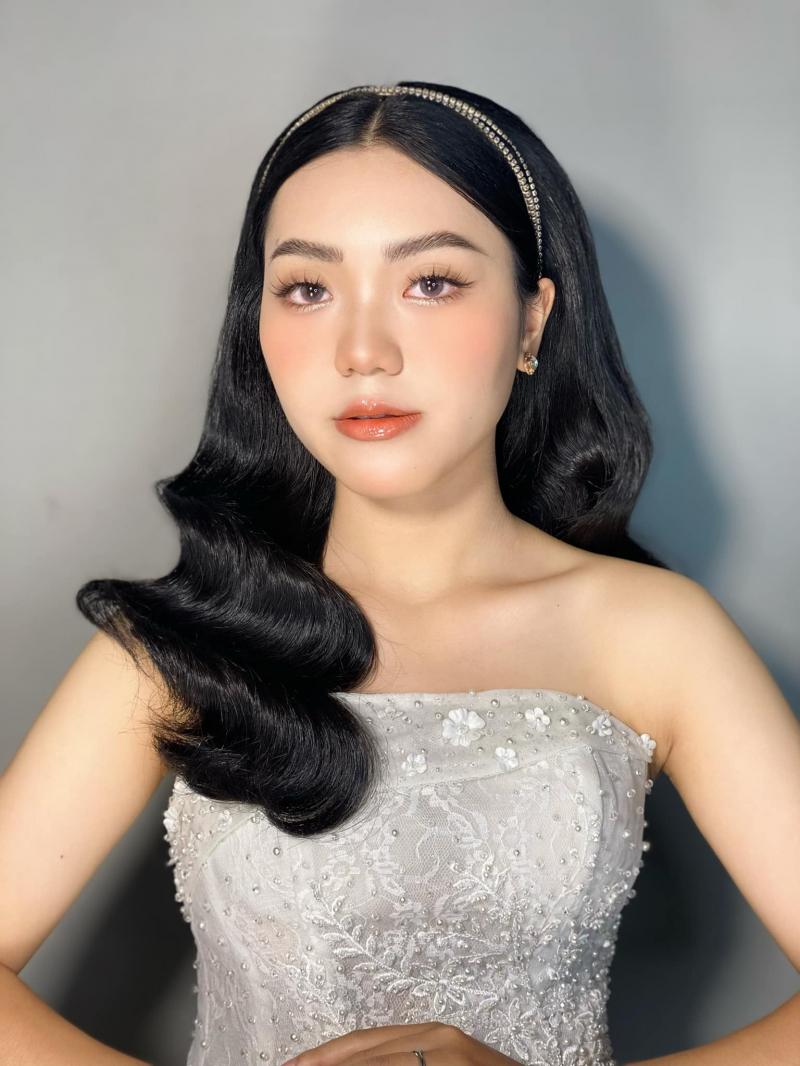 M.E.O Makeup & Studio