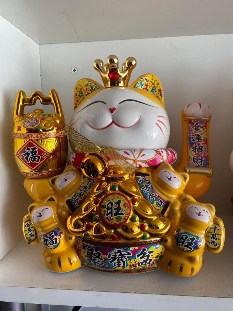 Mèo Thần Tài May Mắn Maneki Neko