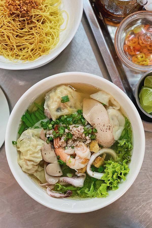 Mì Hoành Thánh Cô Chí Bình Thới