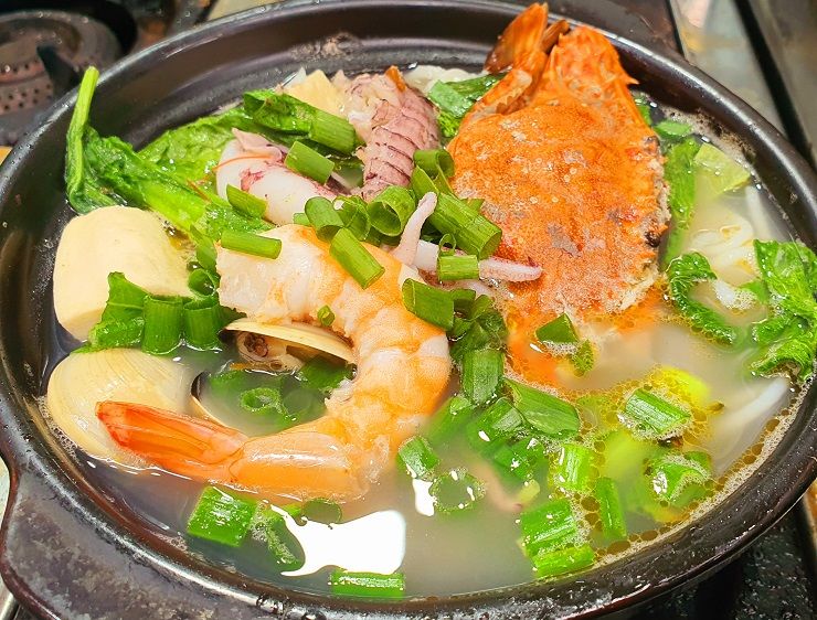 Mì Niêu Cay Thu Hường