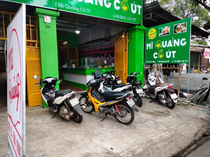Mì quảng Cô Út