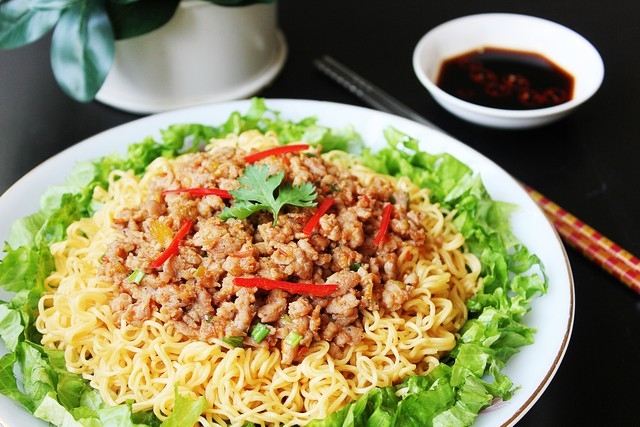 Món mì trộn