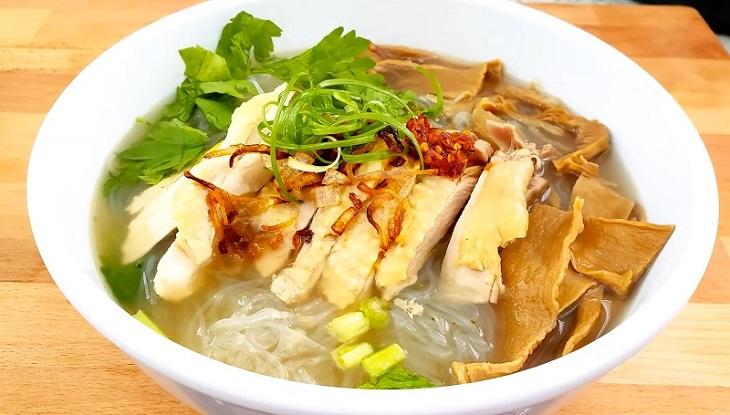Món miến măng gà ngày Tết