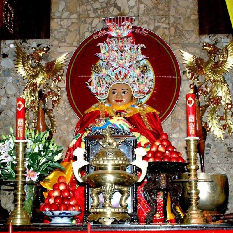 Bà Chúa Xứ Núi Sam