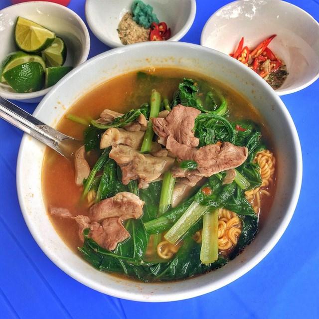 Min Food - Cơm Gà Sườn Siêu Sốt & Mì Tim Cật Chua Cay