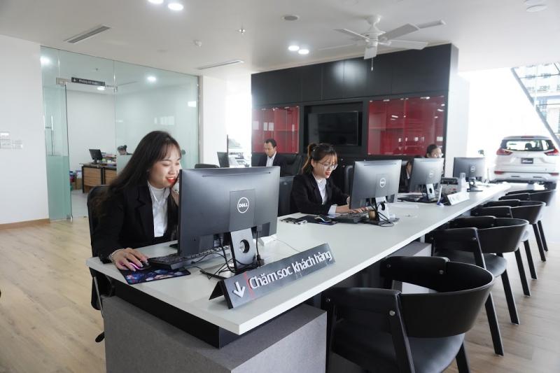 Bộ phận chăm sóc khách hàng tại showroom Mitsubishi Hà Tĩnh